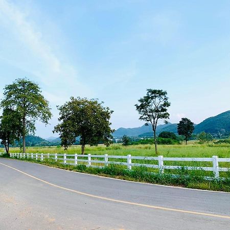 Вилла Baan Sampeenongg Khaoyai Nong Nam Daeng Экстерьер фото