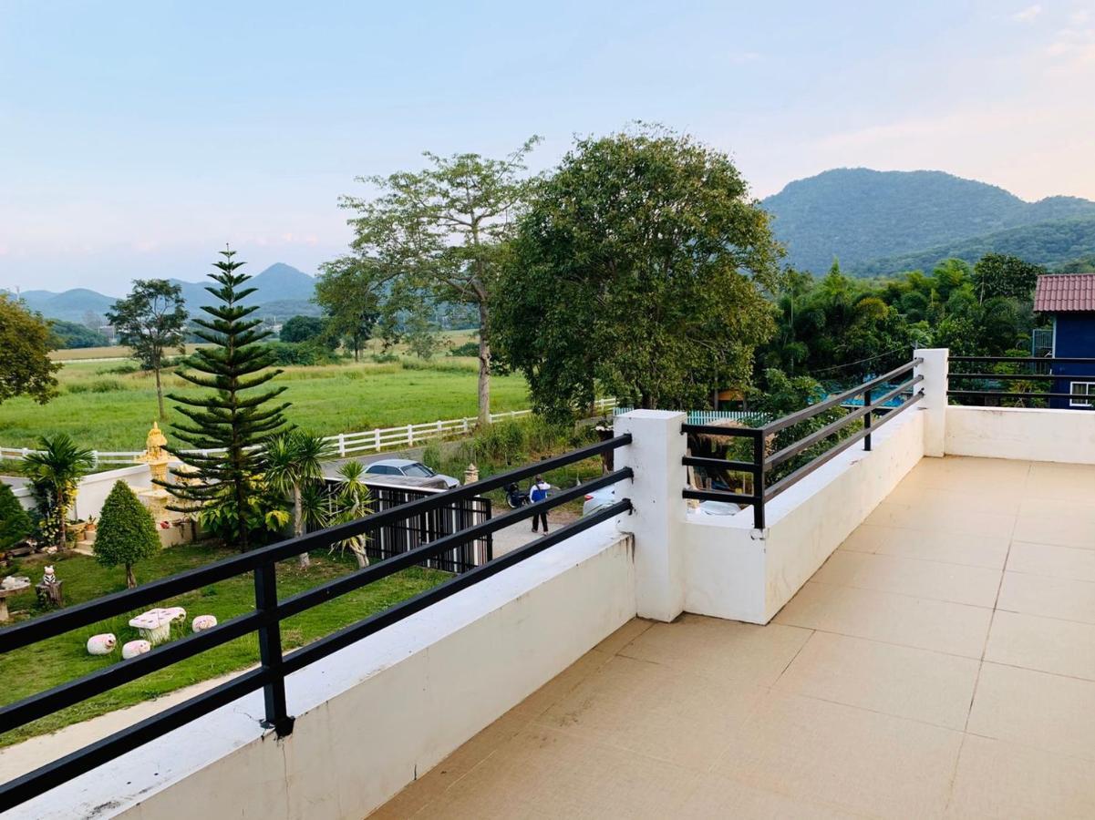 Вилла Baan Sampeenongg Khaoyai Nong Nam Daeng Экстерьер фото